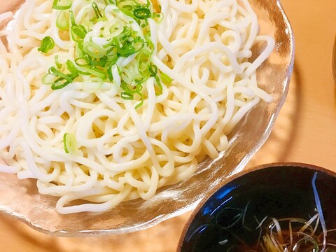 めんつゆ＆ポン酢の合わせつゆ●冷やしうどん／流水麺